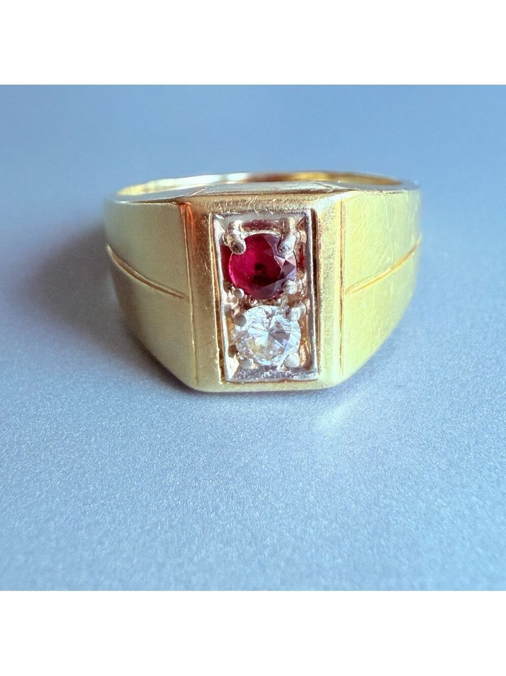 14k Gold Genuine Diamond & Ruby Men’s Vintage Retro MCM Signet Large Ring